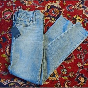 Joe’s High Rise Skinny Ankle *read*